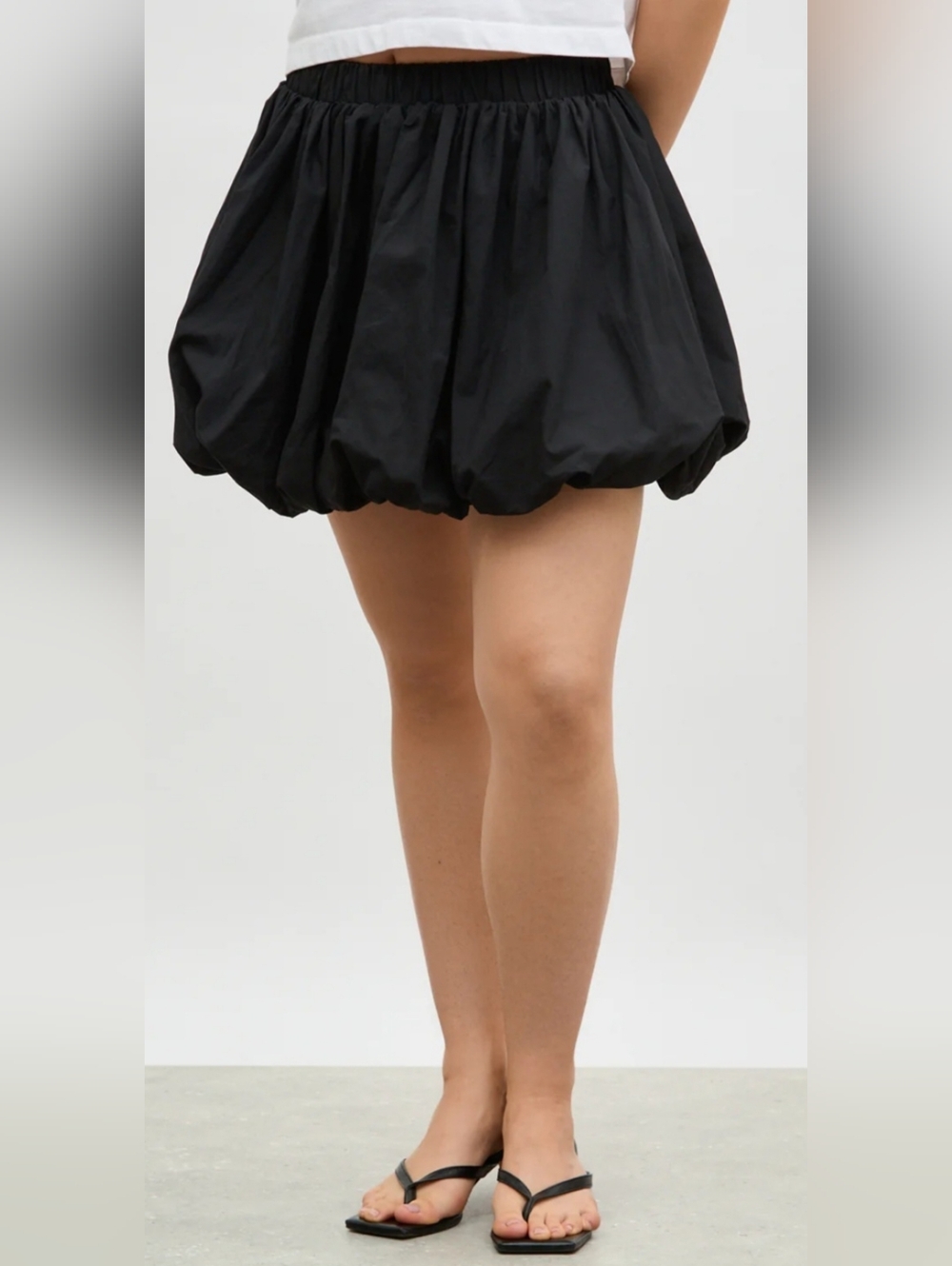 New Muse Black Ruffled Bubble Mini Skirt Size M